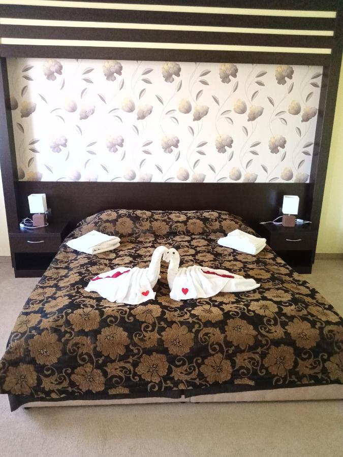 Park Hotel Stratesh Lovech Room photo